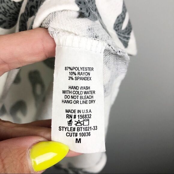 BIBI | Animal Leopard Print & Neon V-Neck Top M - Picture 6 of 7